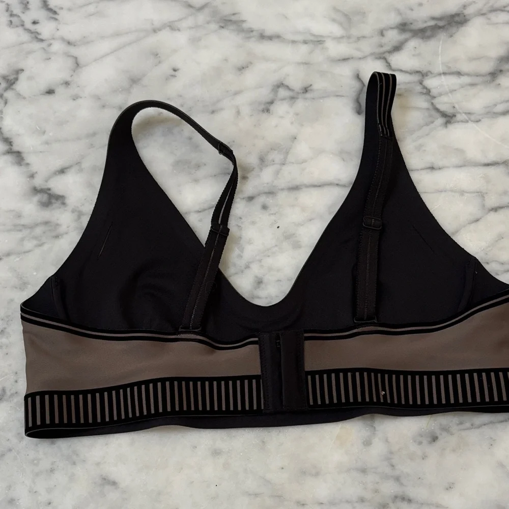 ALO Yoga Black and Brown Bra - Picture 2 of 5